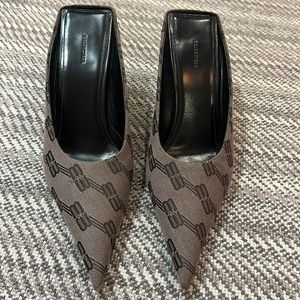 Balenciaga
Square Knife 80mm monogram mules